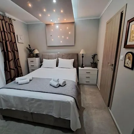 Elegance Apartment Palaiontsiflikion Exterior photo